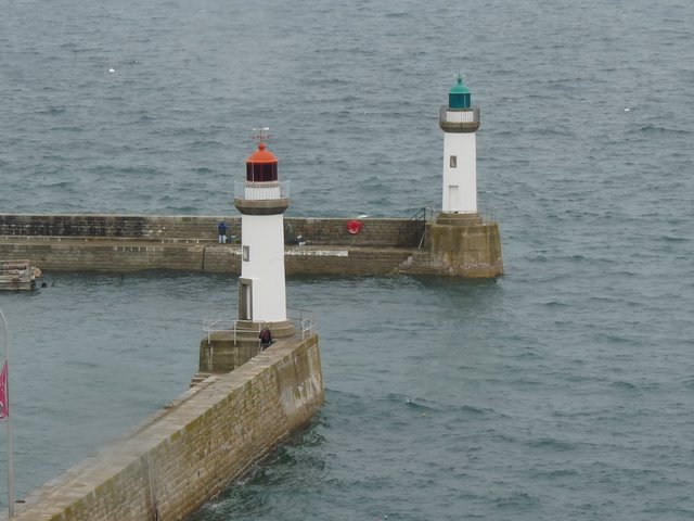 RE_09_Belle_ile_Palais_phares.JPG