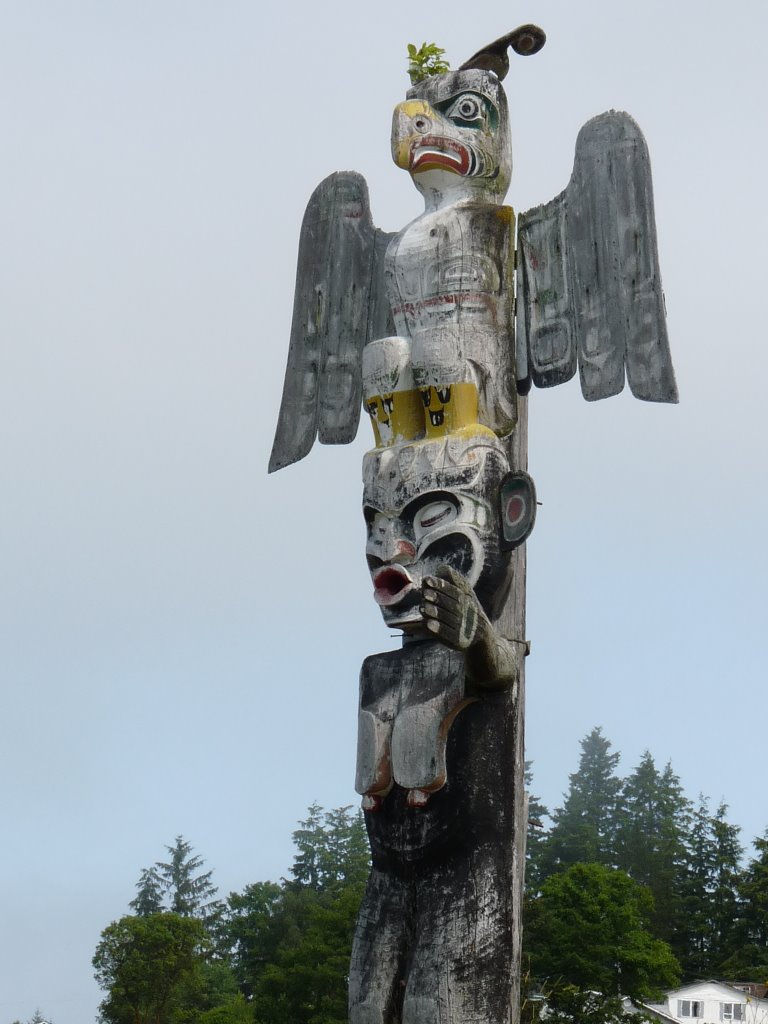 Desolation sound, Alert bay les indiens sont toujours présents par leurs totems RE_09_colbrit_029_Alert_bay_totem.jpg