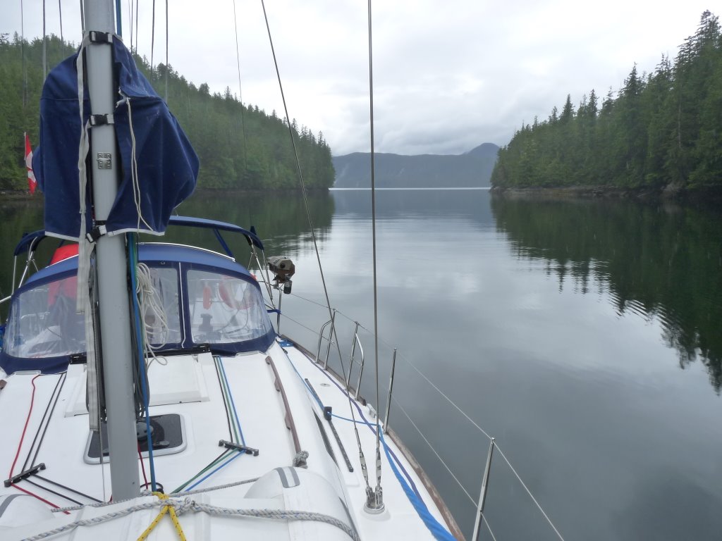 L'approche de Klemtu près de Donower island par Fynlayson channel RE_09_colbrit_041_Klemtu_arrivee.jpg