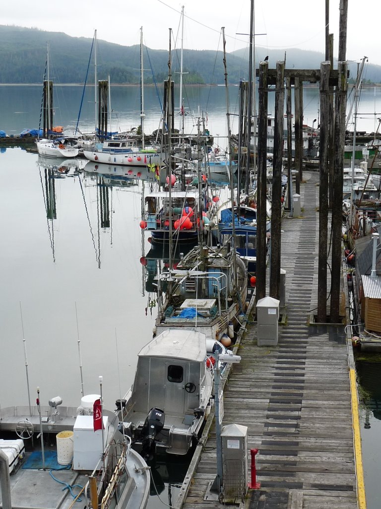 Queen Chalottte city la marina ou le marnage est important RE_09_colbrit_081_Queen_Charlotte_marina.jpg